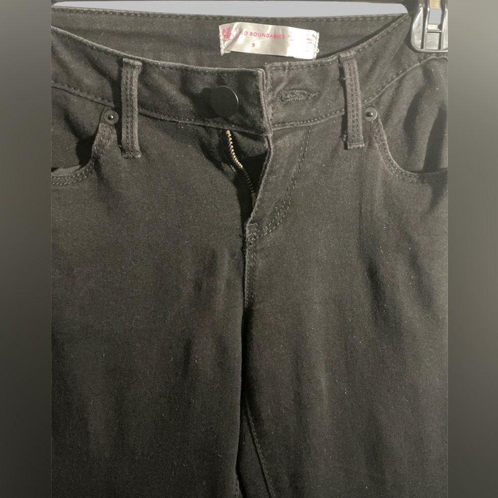 No Boundaries Black Slim-Fit Pants - Picture 3 of 3